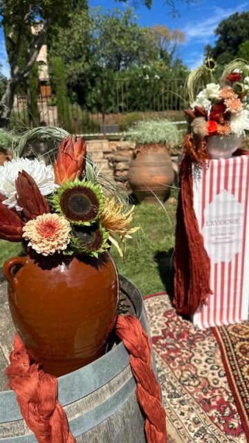 Mais cette déco ? 
Détails ,fleurs ,papeterie, tissus , matières ,une harmonie des coloris 
#weddinginspiration #weddingflowers #weddingdecor #weddingstyle